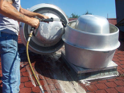 Cleaning the fan housing